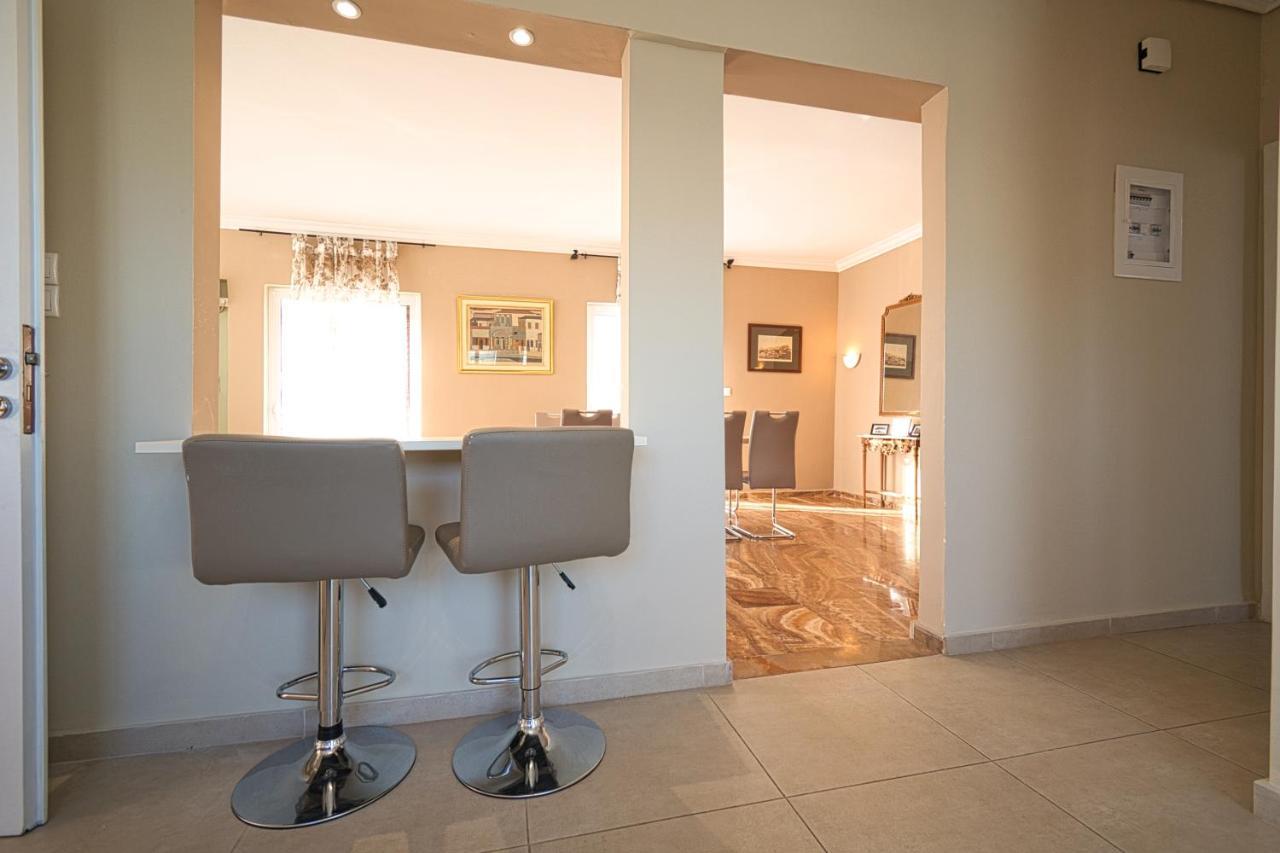 Elegant Flat Marousi District Apartment Athens Luaran gambar